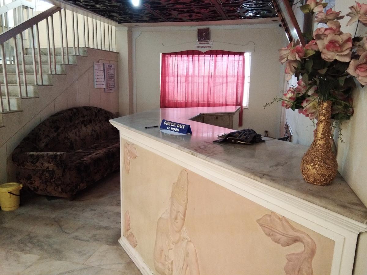 Chakkalakkal Residency Hotel Ambalavayal Buitenkant foto
