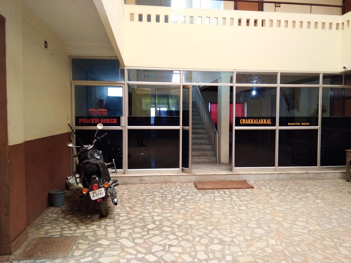 Chakkalakkal Residency Hotel Ambalavayal Buitenkant foto