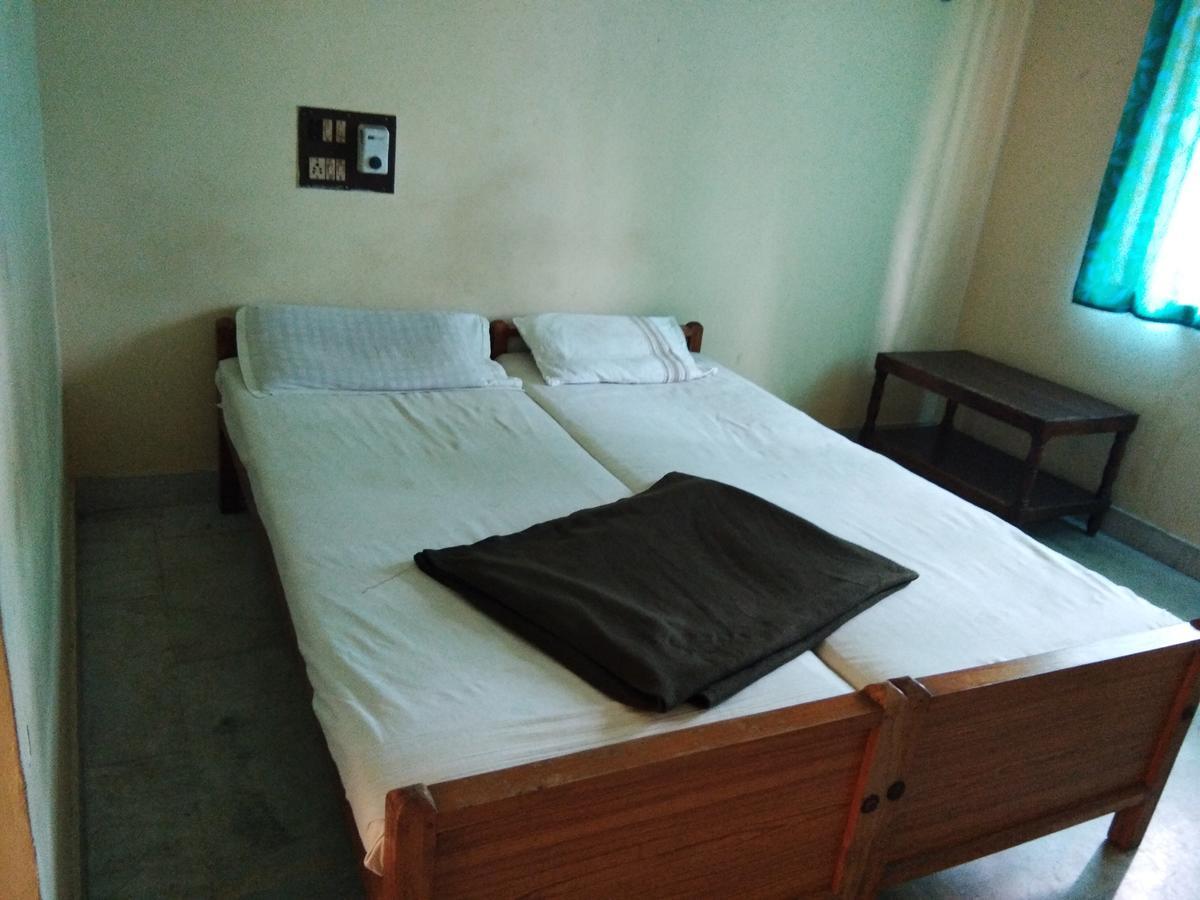 Chakkalakkal Residency Hotel Ambalavayal Buitenkant foto